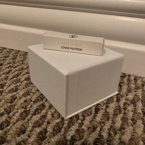 Louis Vuitton Dans Le Peau Sample